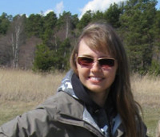 Spatial coevolution of males and females Spatial coevolution of males and females